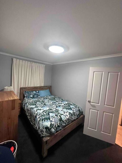 Resort Style Home Pool Spa Sauna - Pubs and Clubs 2