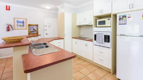 Resort Style Unit Across From The Water - Go Out 3