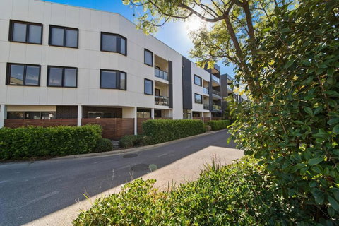 River Torrens Retreat - 2BR, Parking, Wi-Fi - Pubs and Clubs 3