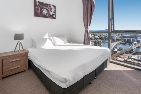River-View Unit With Rooftop Pool Near Museums - Go Out 3