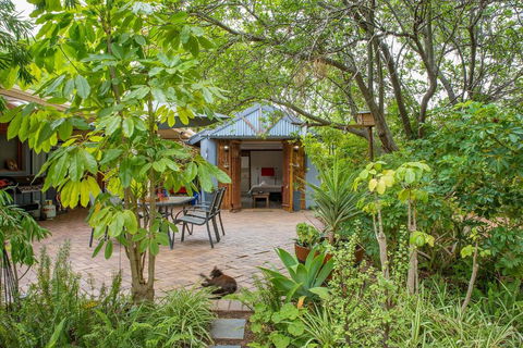 Rivershack Pet Friendly - Pubs and Clubs 0