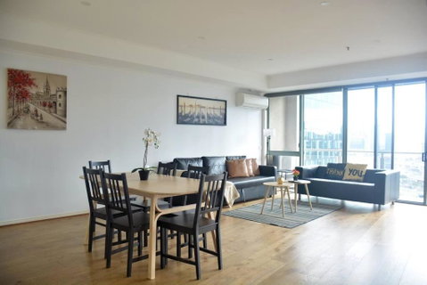 RiverView Spacious 3BR2Bath2Car WifiPoolGym Crown - Go Out 3