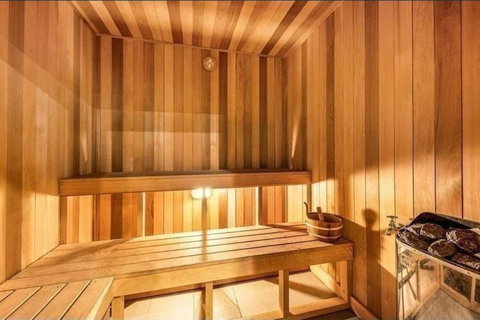 Ruby - Self Contained, Privately Managed Apartments - Go Out 2