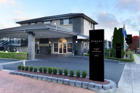 Rydges Armidale - Pubs and Clubs 0