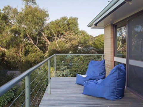 Roanjoka Dromana - Pubs and Clubs 3
