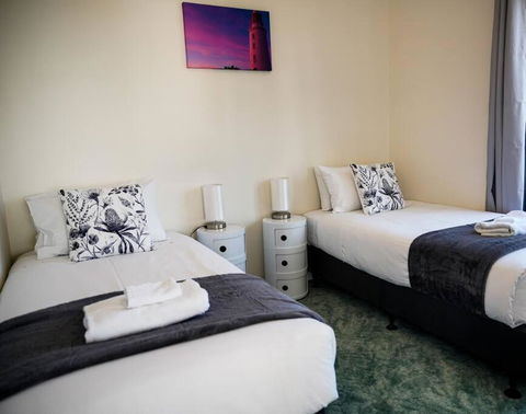 Rockpool Cottage - Go Out 1