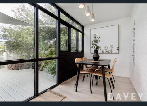 Room For Rent - Go Out 3