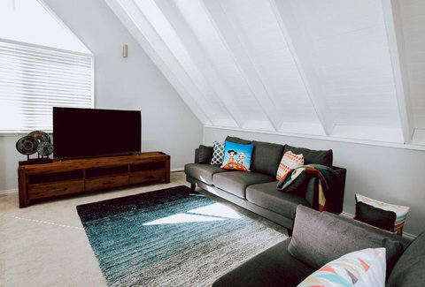 Rosella - Pubs and Clubs 3