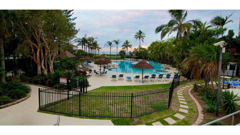 Royal Palm 19 - Pubs and Clubs 2