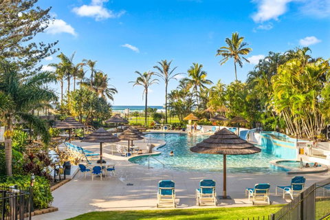 Royal Palm 19 - Pubs and Clubs 0