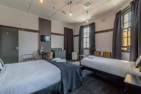 Royal Hotel Ryde - Go Out 3
