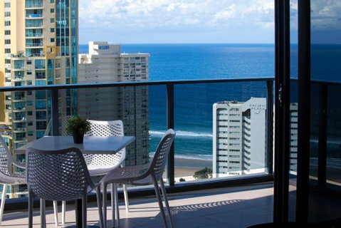 Ruby Apartments - Self Contained, Privately Managed Apartments - Pubs and Clubs 0