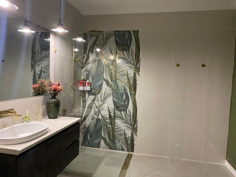 Rural Granny Flat - Pet Friendly - Pubs and Clubs 3