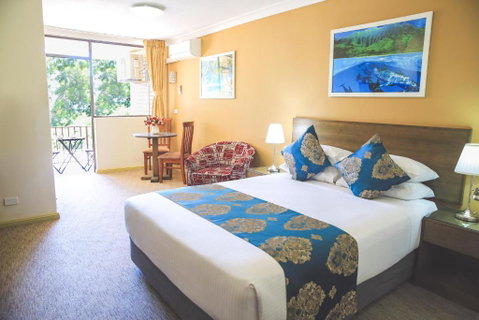 Ryde Inn - Go Out 0