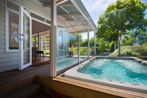 Sades - Pubs and Clubs 1