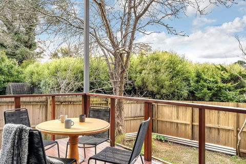 Sahaja Cottage Wentworth Falls - Pubs and Clubs 0