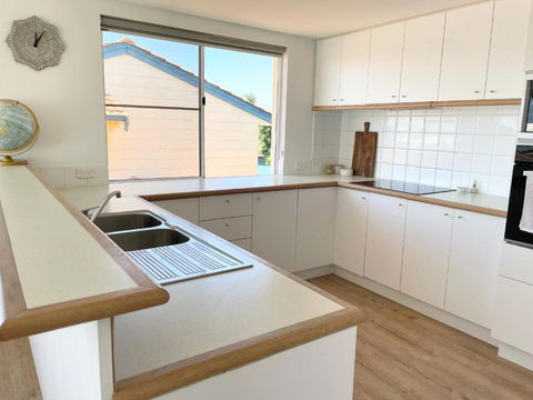 Sailors View Kalbarri - Pubs and Clubs 2