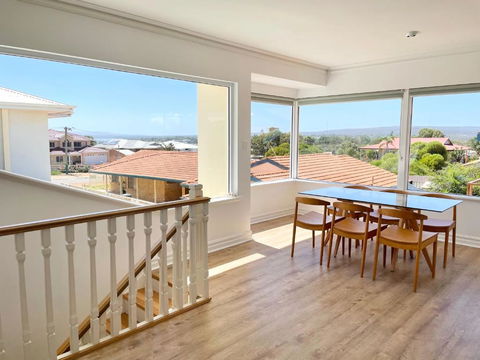 Sailors View Kalbarri - Pubs and Clubs 3