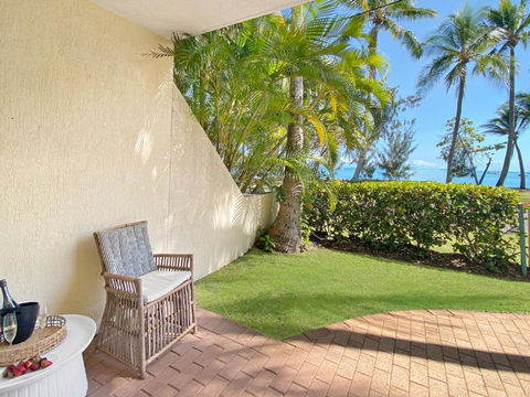 Sails On Horseshoe Apartment 6 - Pubs and Clubs 1