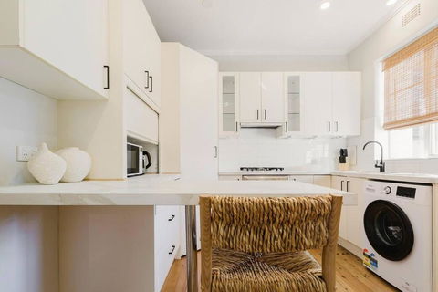 Salmon Calm - Trendy Velvet Allure By Albert Park - Pubs and Clubs 1