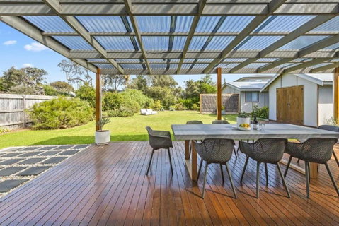 Salt Air Beach Retreat - 280m Walk To Foreshore, Check Out 5pm Sunday! - Go Out 2