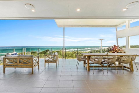 Saltwater, Sunrise Beach - Go Out 3