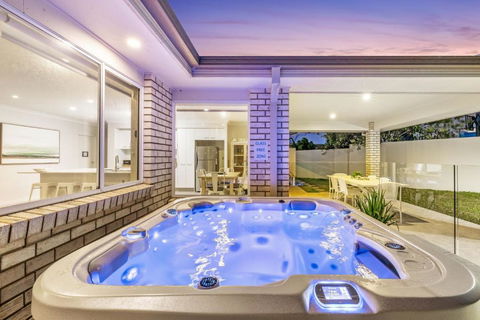 Salty Pause At Bondi House - With Spa And Pet Friendly! - Go Out 1