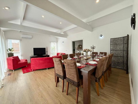 Sanrio Dream Villa Family Retreat With Views - Go Out 2