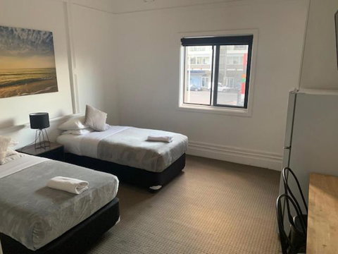 Sandy Bottoms Guesthouse - Go Out 2