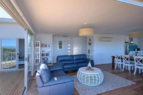 Sandbar Beach House - Go Out 2