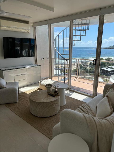 Sandbox Mooloolaba Beach - Go Out 0