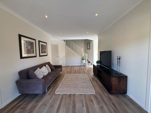 Sandpiper 10 - Close To Town And Beach - Pubs and Clubs 2