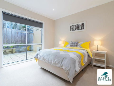 Sandpiper Inverloch - Linen Included - Pubs and Clubs 2