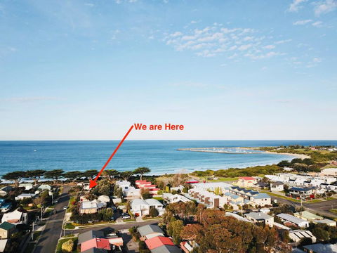 Sandpiper Motel Apollo Bay - Pubs and Clubs 1