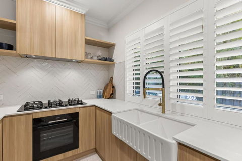 Sandscapes Sanctuary - Pubs and Clubs 1