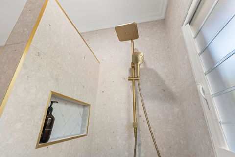 Sandscapes Sanctuary - Pubs and Clubs 3