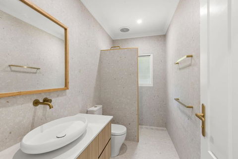 Sandscapes Sanctuary - Pubs and Clubs 2