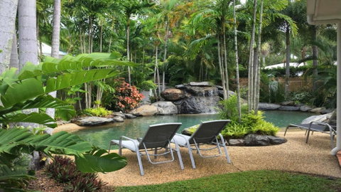 Sandwater Port Douglas - Pubs and Clubs 3