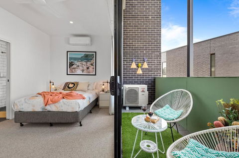 StayCentral - Boulevard Gardens (Coburg) - Pubs and Clubs 2