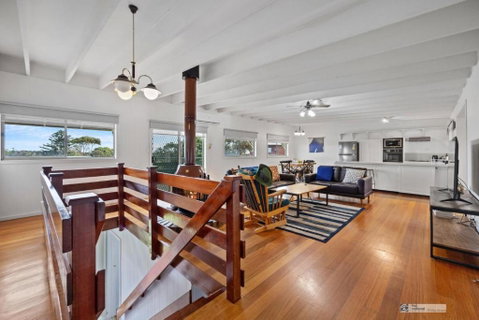Sunset Strip Retreat - Pubs and Clubs 2