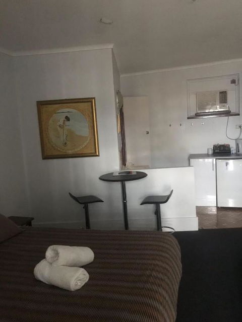 The Flinders Hotel Motel Port Augusta - Go Out 3