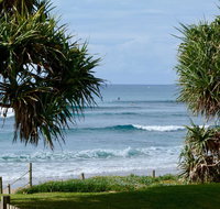 Beachside Lennox - Pubs and Clubs
