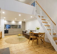 Beachside luxury loft apartment - Go Out