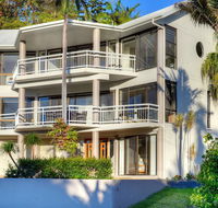 BEACHSIDE MANOR - walk to the beach - Go Out