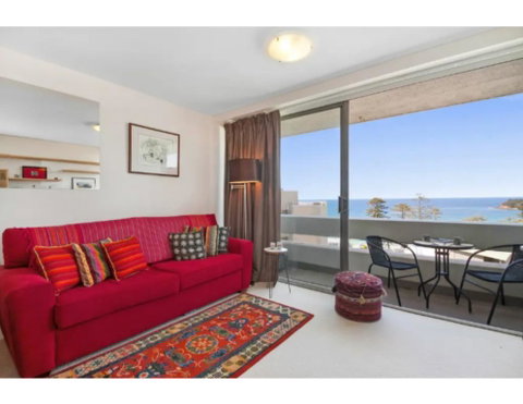 Beachside Paradise - Ocean Views, Central Position - Go Out 0