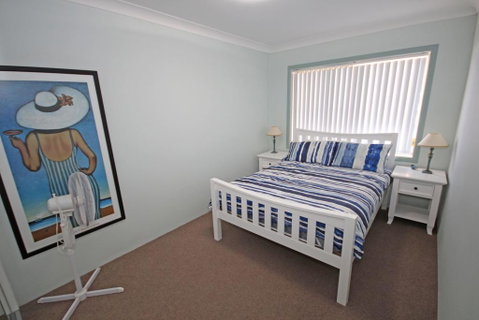 Beacon Heights Coffs Jetty - Pubs and Clubs 1