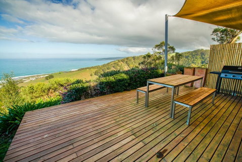 Beacon Point Ocean View Villas - Pubs and Clubs 1