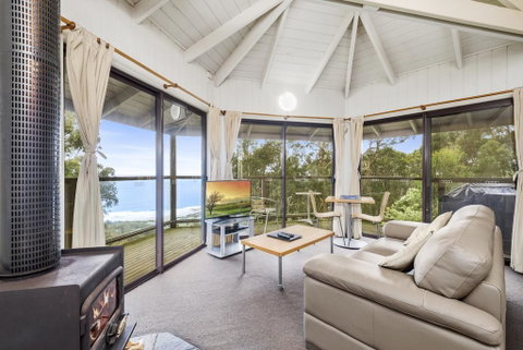 Beacon Point Ocean View Villas - Pubs and Clubs 3