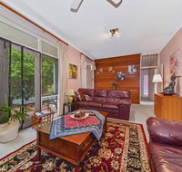 BEAUTIFUL HOLIDAY HOME CLOSE TO KU-RING-GAI CHASE NNT328 - Go Out