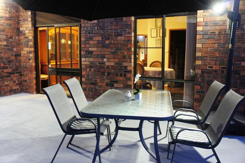 Bed And Breakfast At Kiama - Pubs and Clubs 2